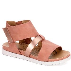 Mootsies Tootsies Margie Sandals sz 8